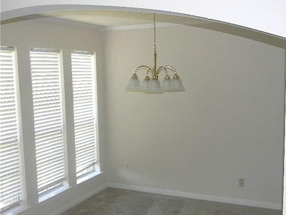4th image of 4431 Eaglewood Trail Dr