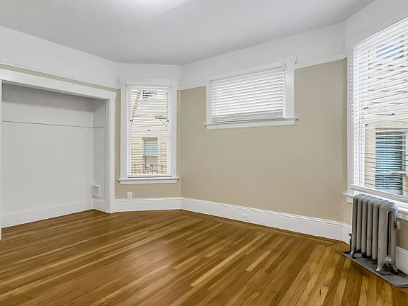 4th image of 835 Pine St APT 11