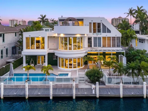 1319 Seminole Dr, Fort Lauderdale, FL 33304