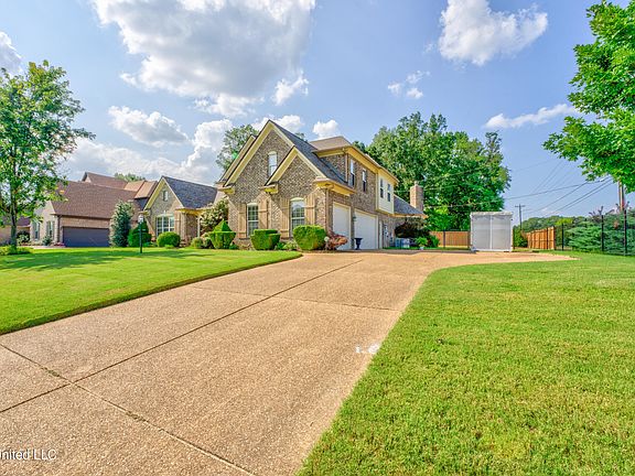 3rd image of 10880 Wiseman Dr
