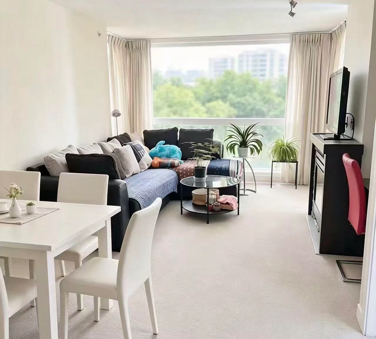 1 bed, 650 sqft, $2,000 — Photo 2