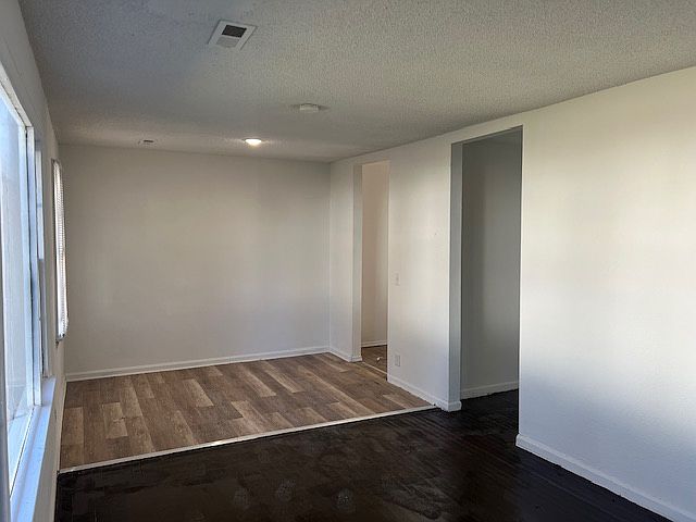 1st image of 317 E Kelly Ave #317