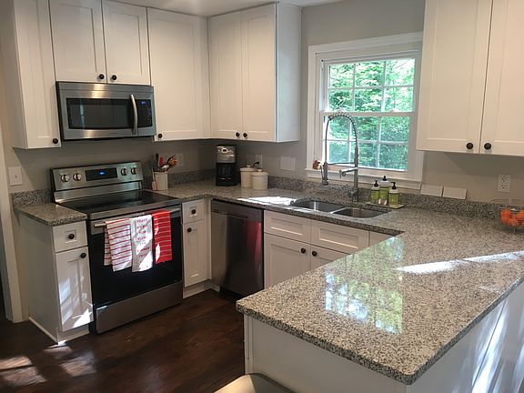5th image of 6923 Candlewyck Ln