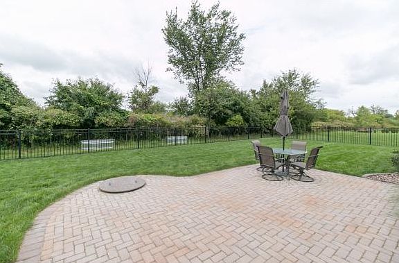 3rd image of 2158 W Melcorn Cir