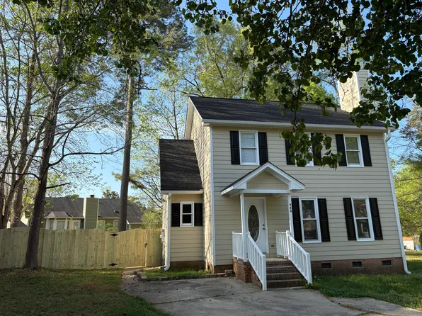 537 Highsmith Ct, Knightdale, NC 27545