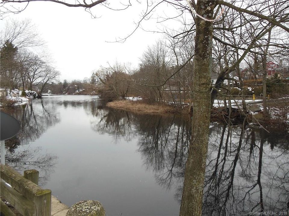 2nd image of 340 Palmer Hill Rd