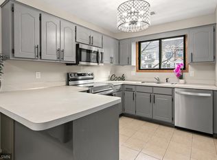 7578 13th St N, Oakdale, MN 55128