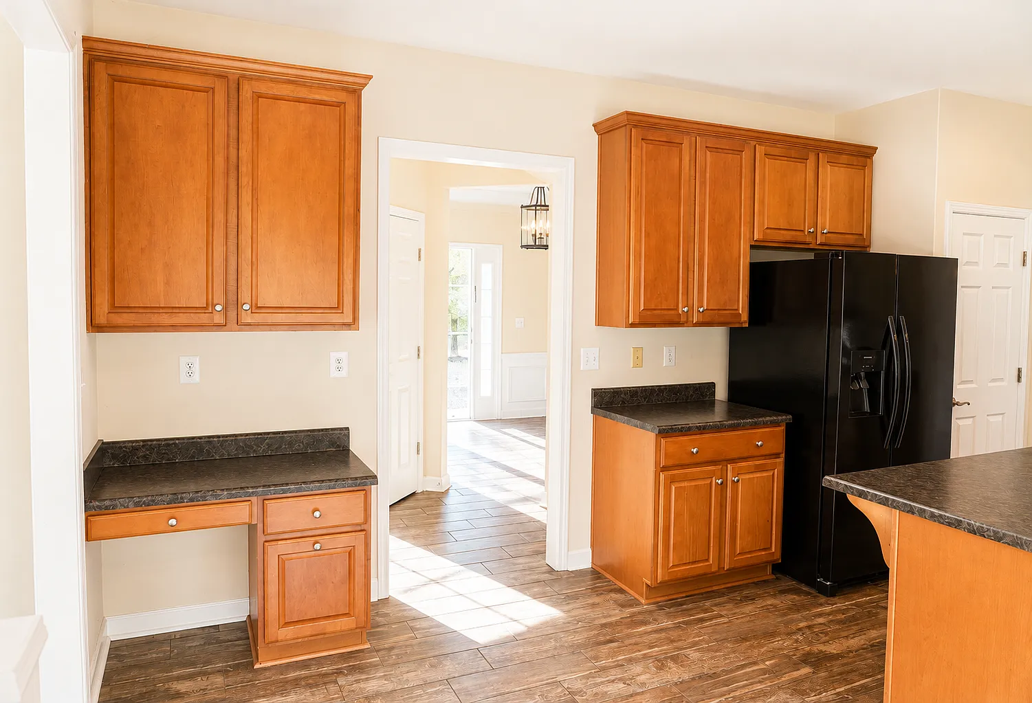 4 bed, 2.5 bath, 2314 sqft, $2,900 — Photo 4