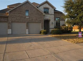108 Stone St, Forney, TX 75126