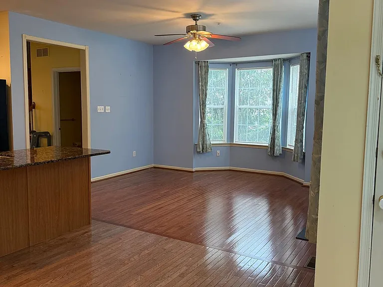 116 Fringetree Dr — Photo 8