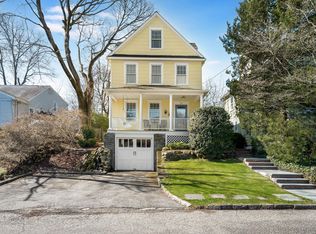 16 Winthrop Ave, Larchmont, NY 10538