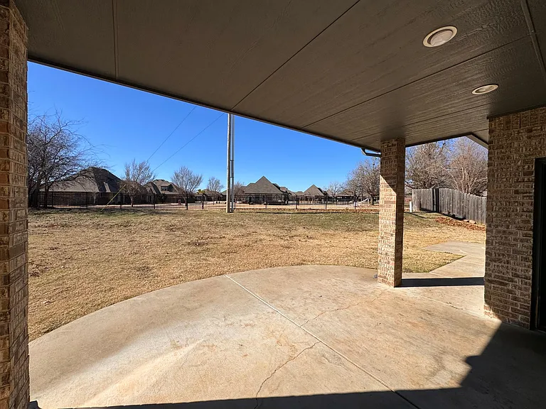 17401 Braken Dr — Photo 9