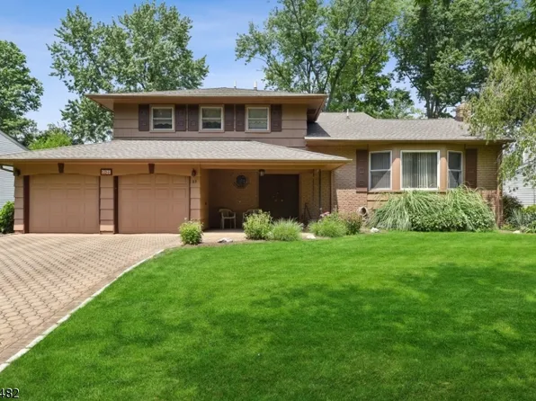 23 Smithfield Dr, Springfield Twp., NJ 07081