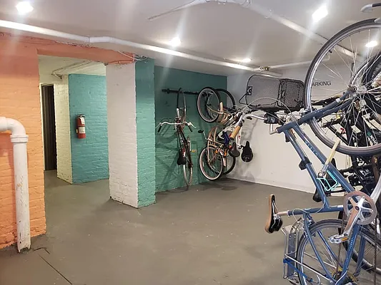 Rented by Compass | media 23