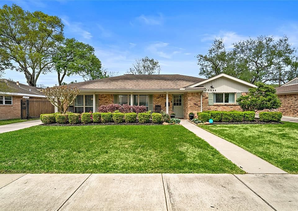 1st image of 5806 Belrose Dr