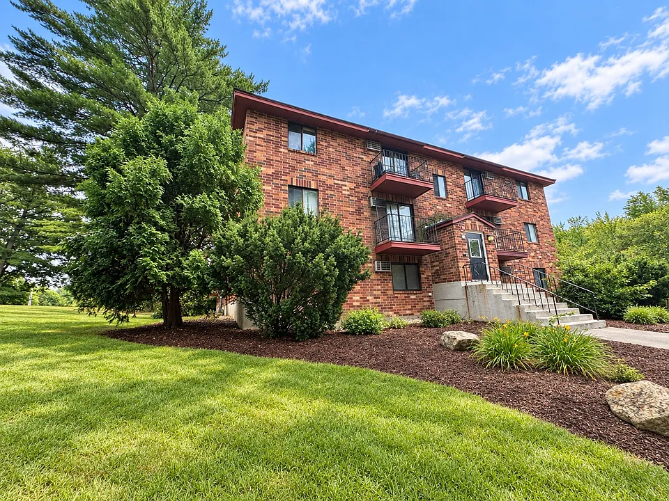 1265 Bodwell Rd #1