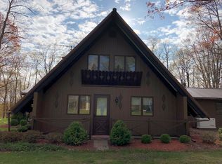 8337 Scandia Rd, Russell, PA 16345