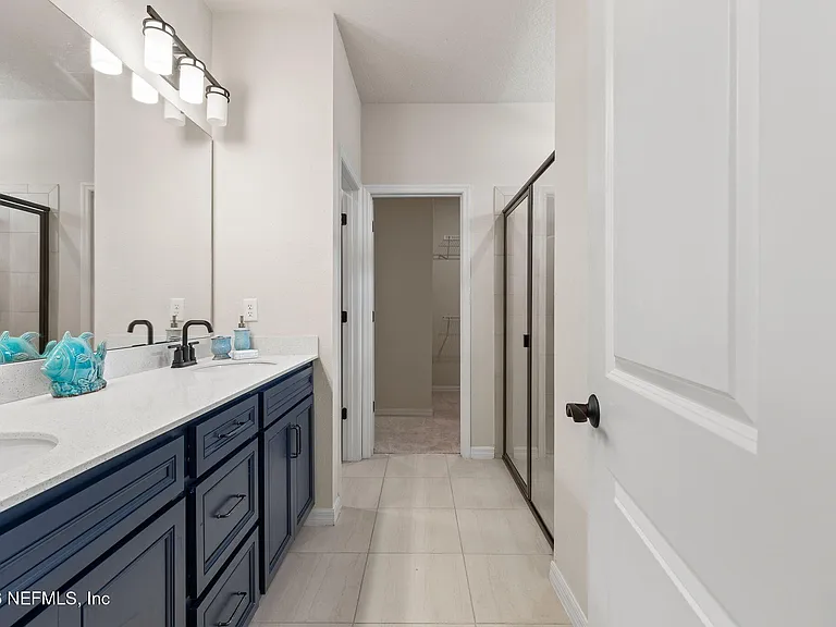 2817 Ivy Post Dr — Photo 29