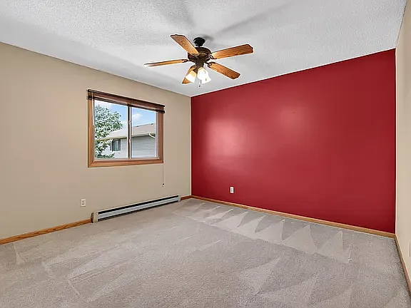 2 bed, 1036 sqft, $1,480 — Photo 3