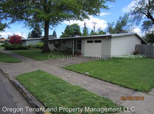 992 W 18th Pl, Eugene, OR 97402