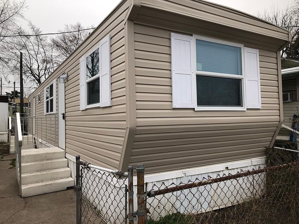 1st image of 736 Willow Ct Lot 2