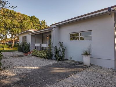 424 NW 53rd St, Miami, FL, 33127