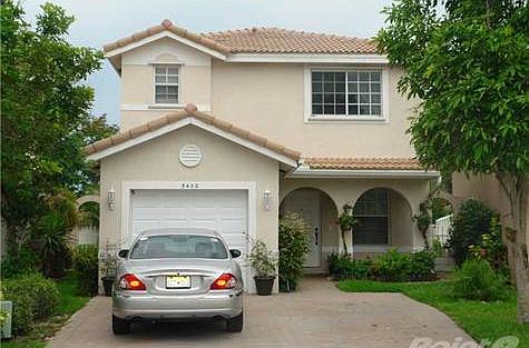 1st image of 5400 NW 94th Ter