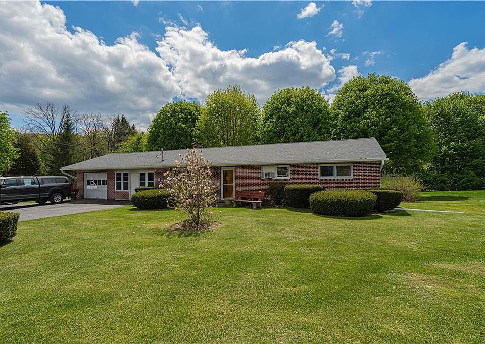 4405 Lehigh Dr, Walnutport, PA 18088 Zillow