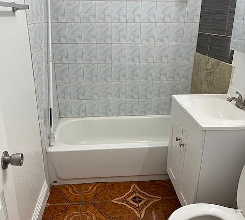 2nd image of 610 N 11th St APT 3