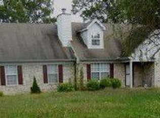 298 Hickory Woods Dr, Taylorsville, KY 40071