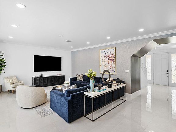 5th image of 4043 NW 58th Street