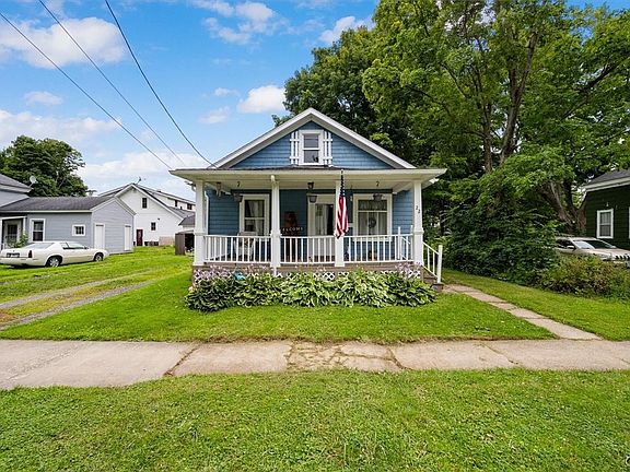 3rd image of 22 Mechanic St