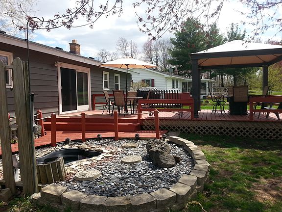 2nd image of 5461 Easthill Ct NE