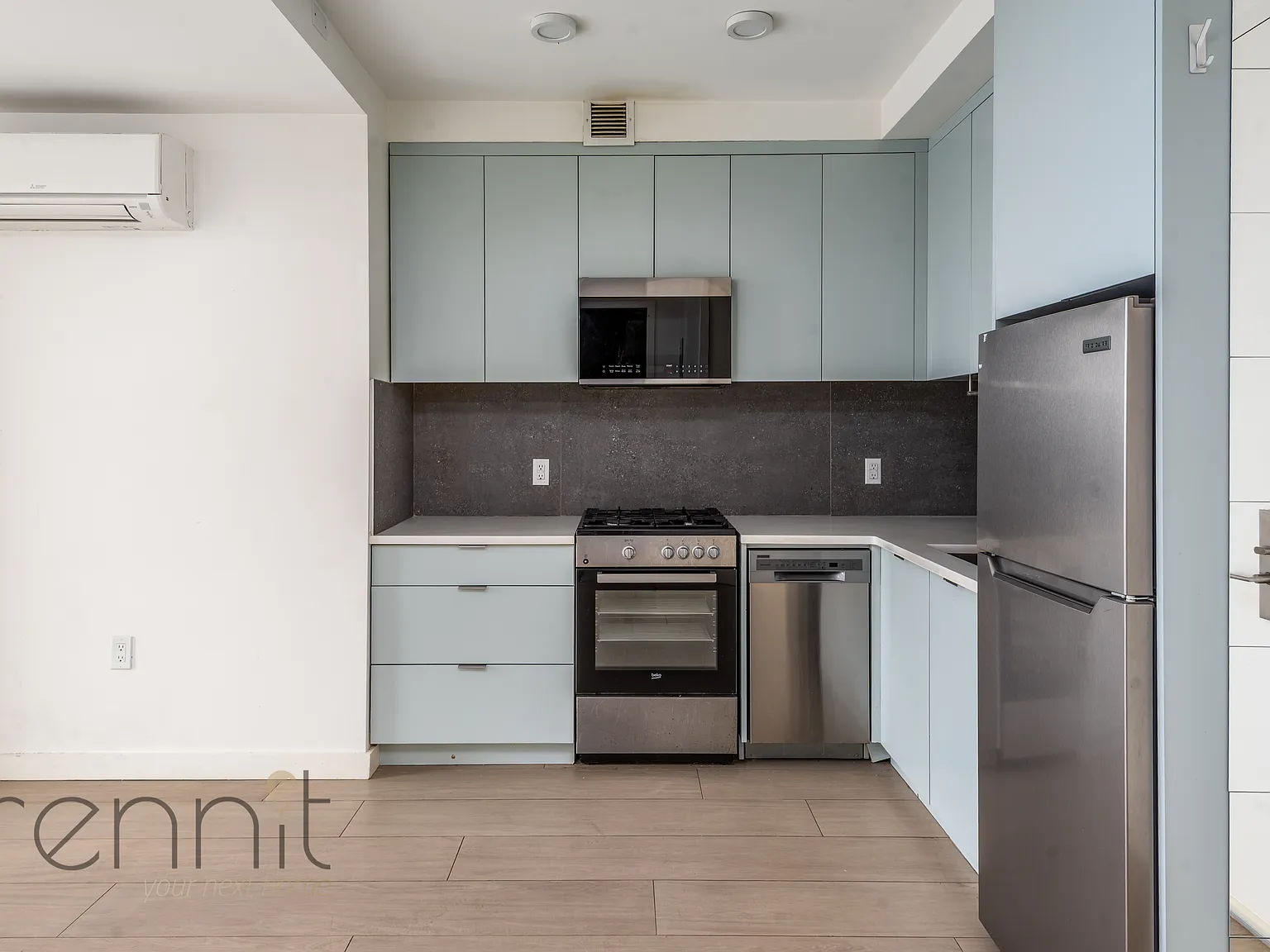 33 Little Nassau Street — Photo 3