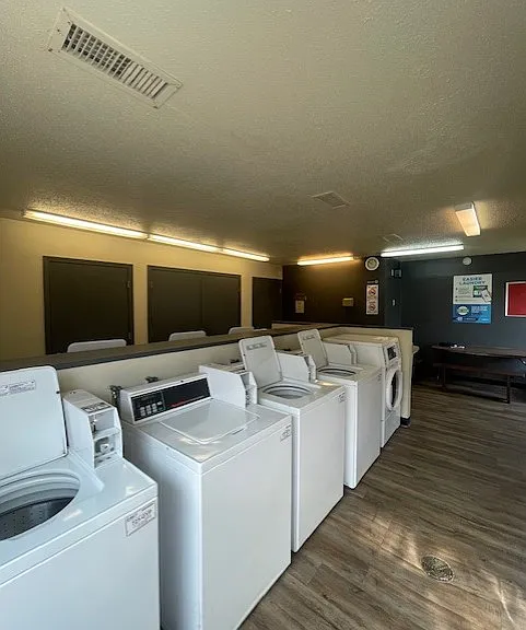 Willow Springs Apartments — Photo 50