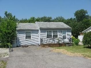 7963 S Harbor Dr, Monroe, MI 48161