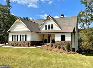 429 Riverbend Ln, Bogart, GA 30622