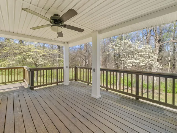 2403 Ashland City Rd, Clarksville, TN 37043