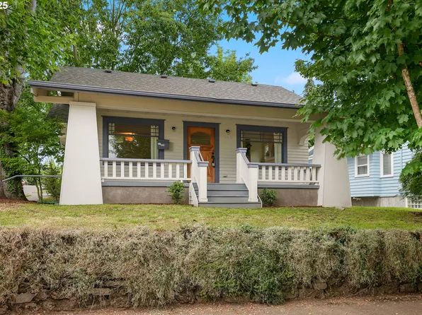 2005 SE Pine St, Portland, OR 97214