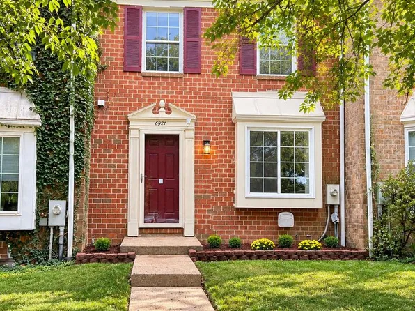 8 Carters Rock Ct, Baltimore, MD 21228