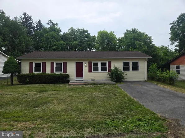 65 Hawthorne Ave, Martinsburg, WV 25401