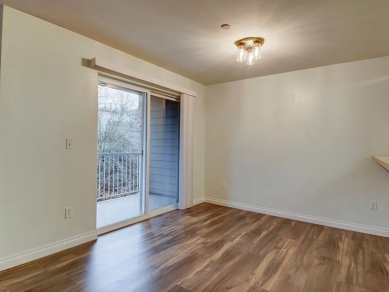1691 SW Mulberry Pl #F-201 — Photo 5