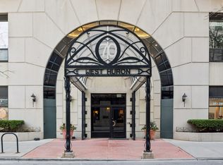 70 W Huron St APT 1704, Chicago, IL