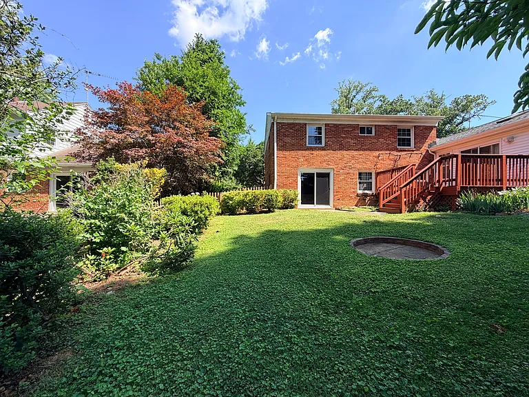 7529 Cayuga Ave — Photo 47