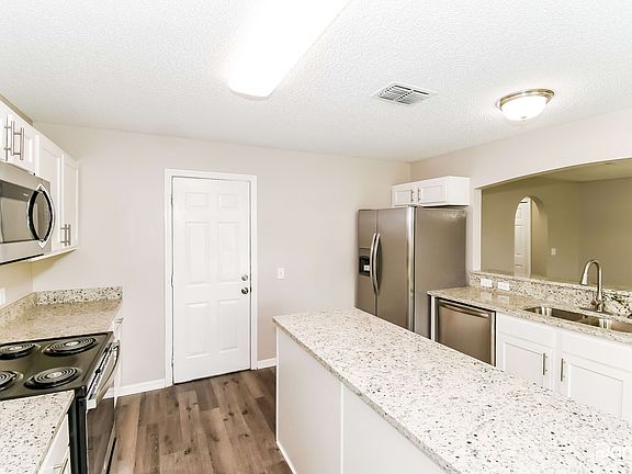 4th image of 3518 Talisman Dr