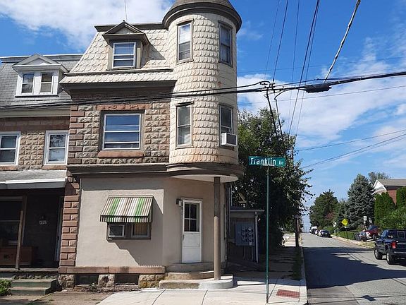 2nd image of 198 Franklin Ave