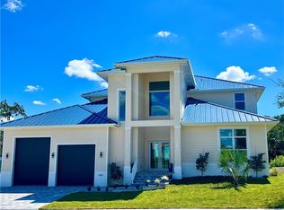 1861 Dogwood Dr, Marco Island, FL 34145