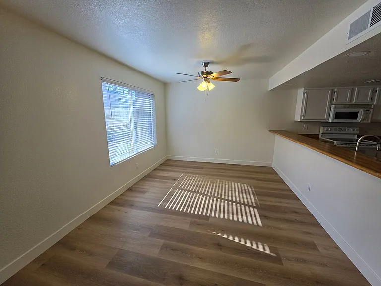 HOUSE C25 1800th Clb — Photo 8