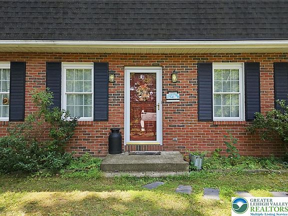 5th image of 506 Liberty St
