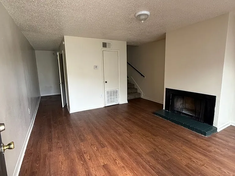8757 Granite Dr — Photo 3
